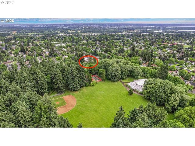 7934 N HURST Ave, Portland, OR 97203