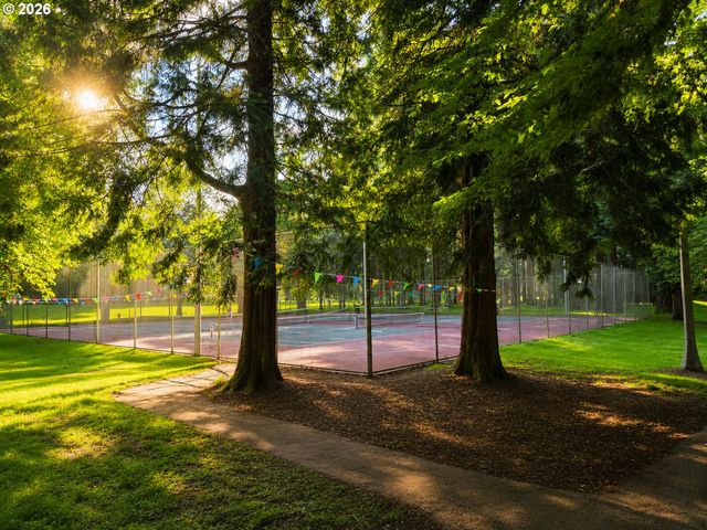 7934 N HURST Ave, Portland, OR 97203