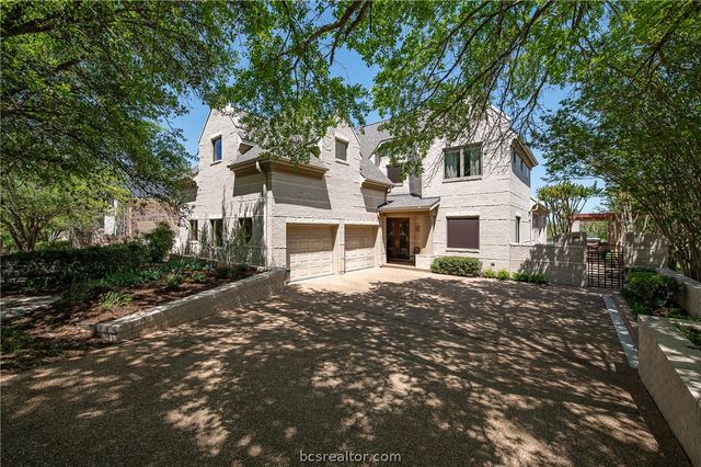 4776 Stonebriar Circle, College Station, TX 77845