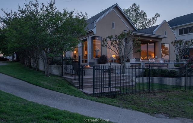 4776 Stonebriar Circle, College Station, TX 77845