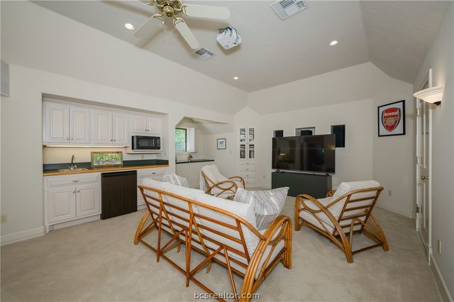 4776 Stonebriar Circle, College Station, TX 77845