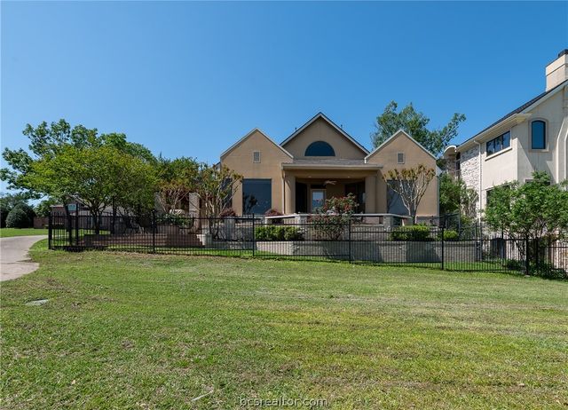 4776 Stonebriar Circle, College Station, TX 77845
