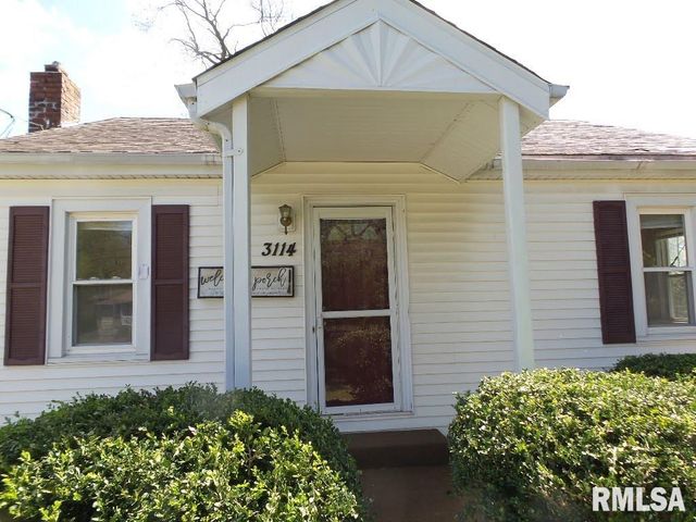 3114 W GREENWOOD Place, Peoria, IL 61615