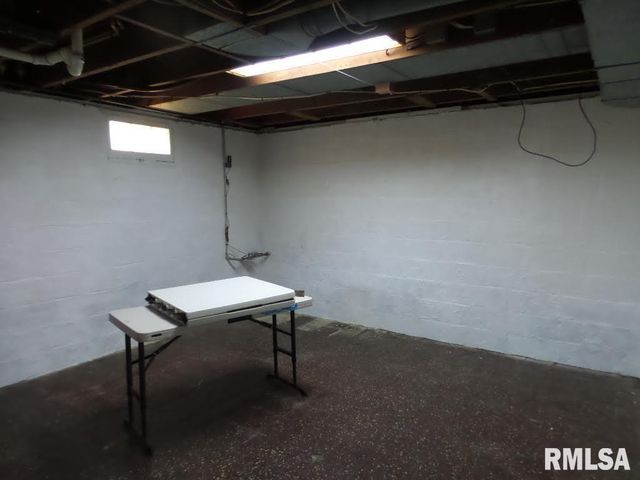 3114 W GREENWOOD Place, Peoria, IL 61615