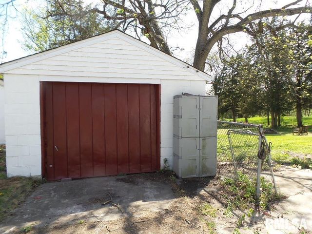 3114 W GREENWOOD Place, Peoria, IL 61615