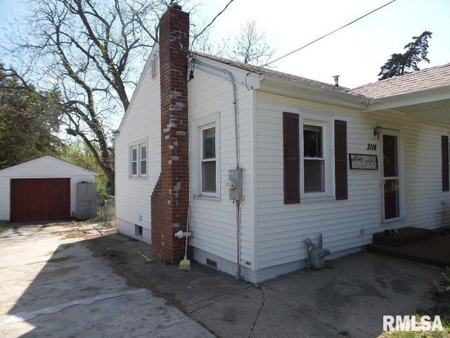 3114 W GREENWOOD Place, Peoria, IL 61615