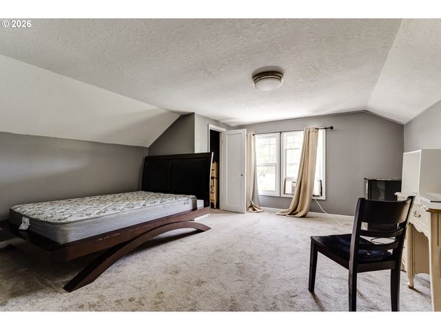 1150 W 11TH Ave, Eugene, OR 97402