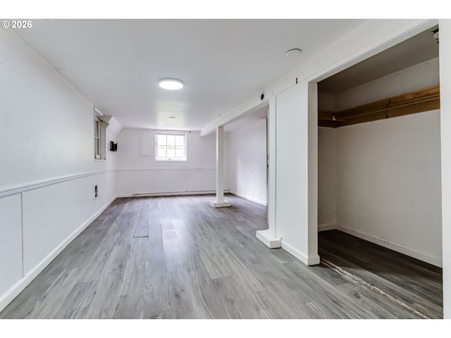 1150 W 11TH Ave, Eugene, OR 97402