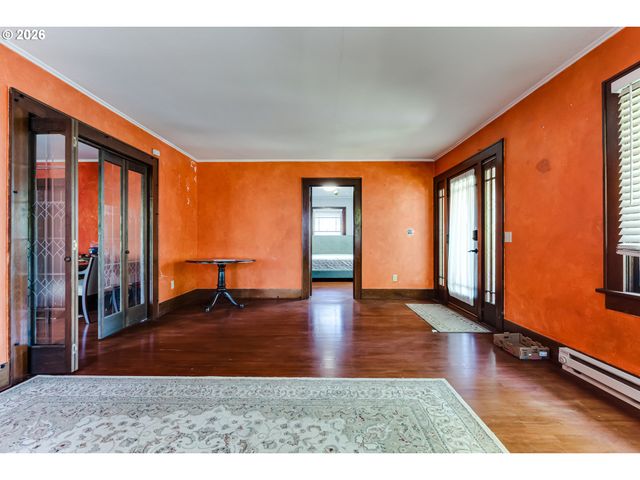 1150 W 11TH Ave, Eugene, OR 97402