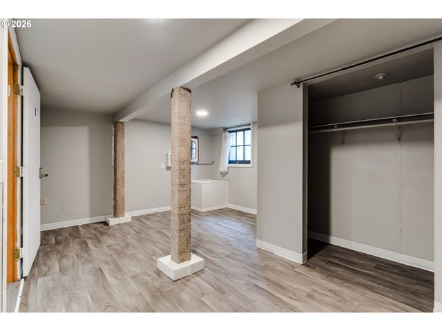 1150 W 11TH Ave, Eugene, OR 97402