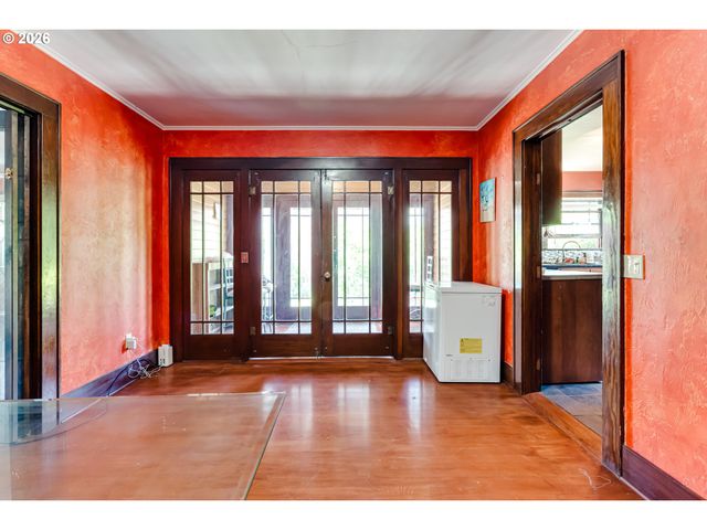 1150 W 11TH Ave, Eugene, OR 97402