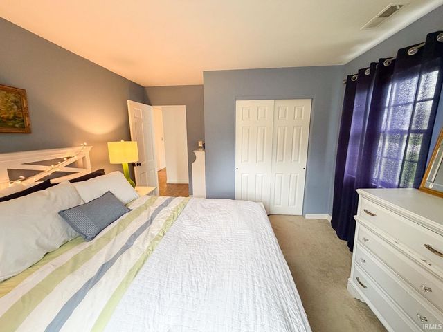 1830 Denslow Drive, South Bend, IN 46614