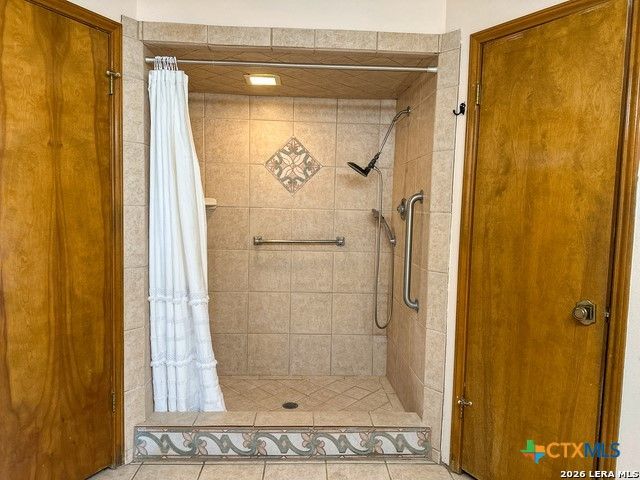 4911 Youngsford Road, Marion, TX 78124