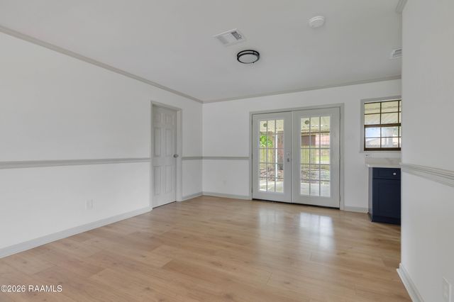 209 Village Lane, Lafayette, LA 70506