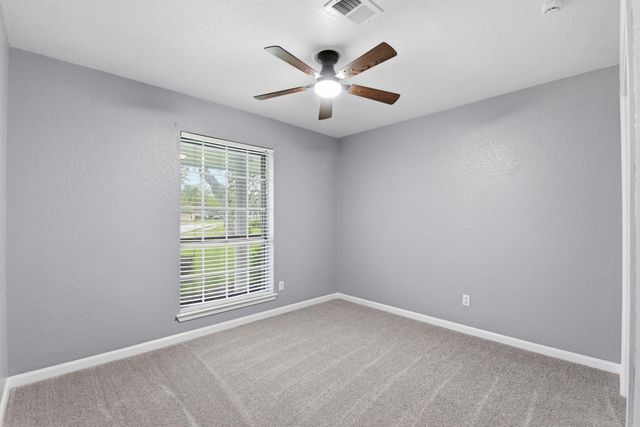 59 S Shamrock Court, Lake Jackson, TX 77566
