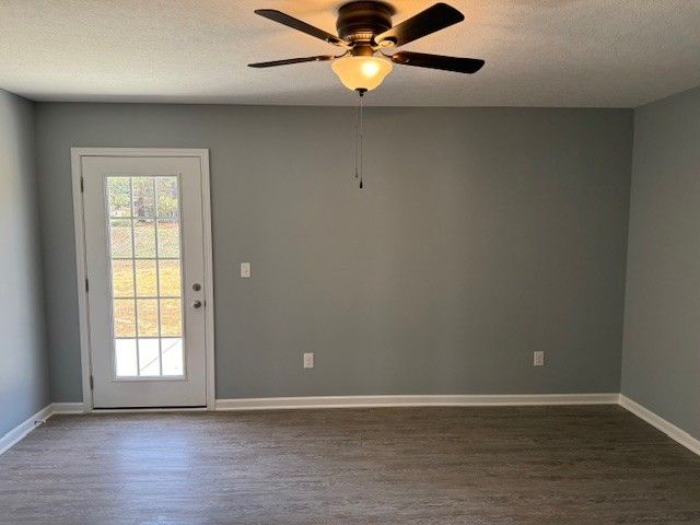 741 Kings Ln, Tullahoma, TN 37388