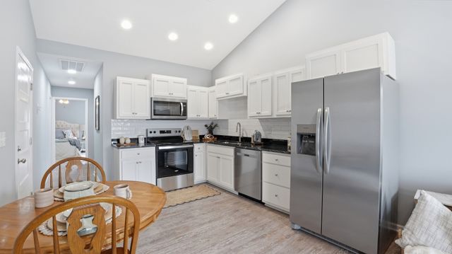 741 Kings Ln, Tullahoma, TN 37388
