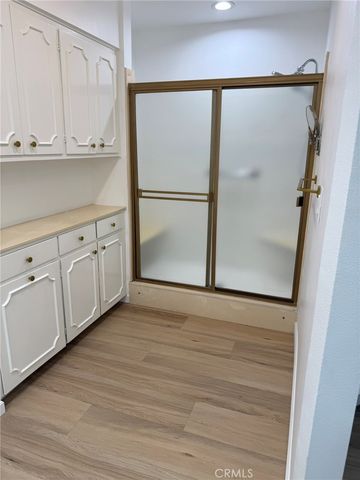 5345 White Oak Avenue G, Encino, CA 91316
