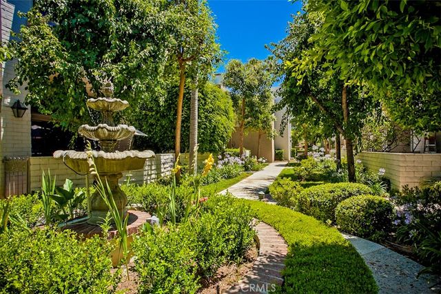 5345 White Oak Avenue G, Encino, CA 91316