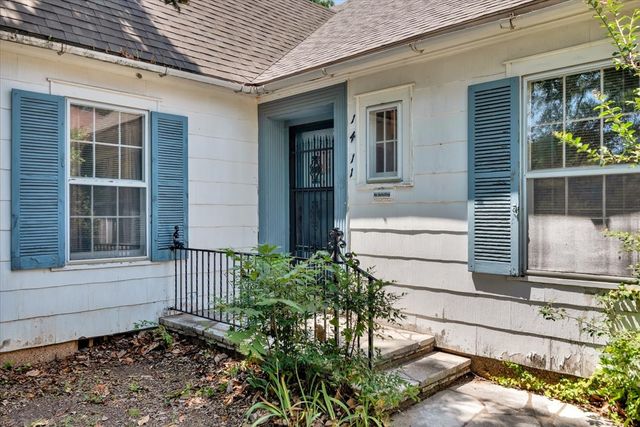 1411 Main Street, Denison, TX 75020