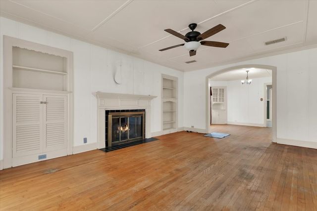 1411 Main Street, Denison, TX 75020