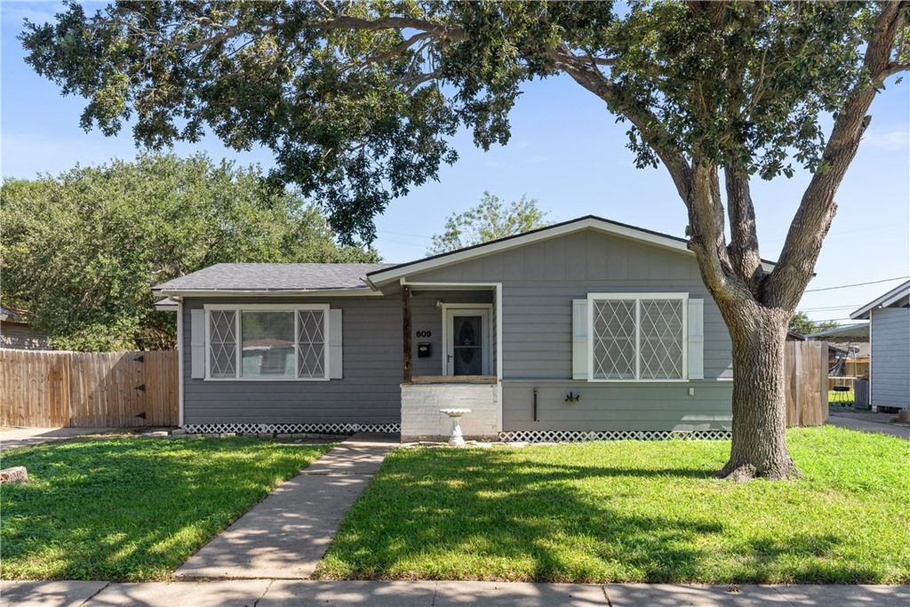 609 Pennington Dr, Corpus Christi, TX 78412