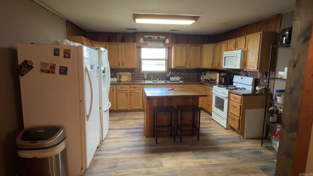 400 Crooked Bayou, Mcgehee, AR 71654