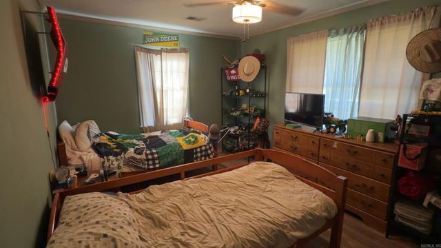 400 Crooked Bayou, Mcgehee, AR 71654