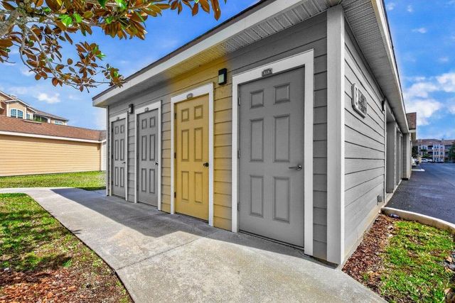 285 Old Village Center Cir+Garage+Storage 5301, St Augustine, FL 32084