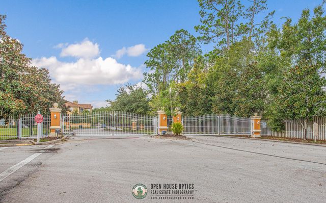 285 Old Village Center Cir+Garage+Storage 5301, St Augustine, FL 32084