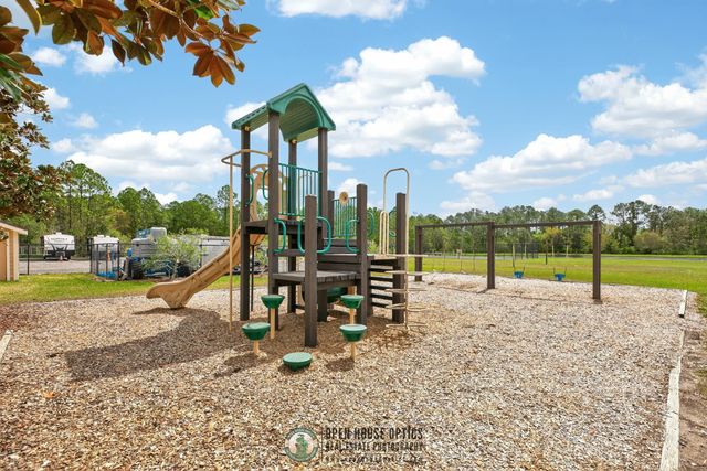 285 Old Village Center Cir+Garage+Storage 5301, St Augustine, FL 32084