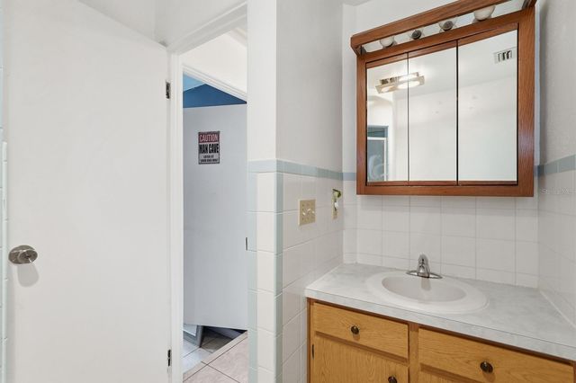 930 N AMELIA AVENUE, Deland, FL 32724