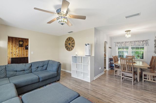 930 N AMELIA AVENUE, Deland, FL 32724