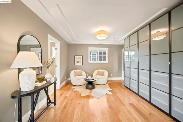 3920 Ardley Ave, Oakland, CA 94602