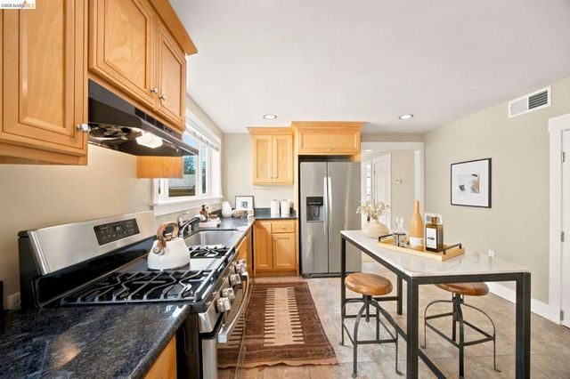 3920 Ardley Ave, Oakland, CA 94602