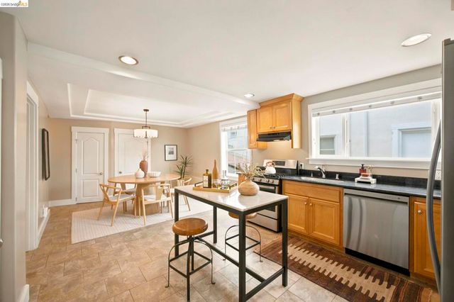 3920 Ardley Ave, Oakland, CA 94602