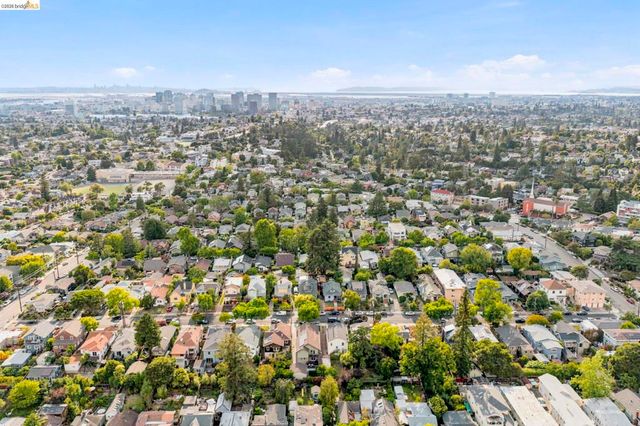 3920 Ardley Ave, Oakland, CA 94602