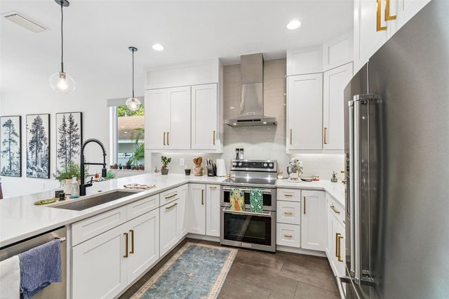 4418 W KENSINGTON AVENUE, Tampa, FL 33629