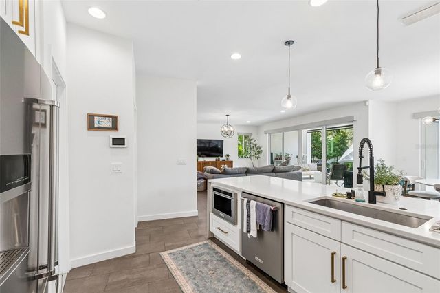 4418 W KENSINGTON AVENUE, Tampa, FL 33629