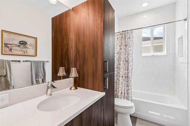 4418 W KENSINGTON AVENUE, Tampa, FL 33629