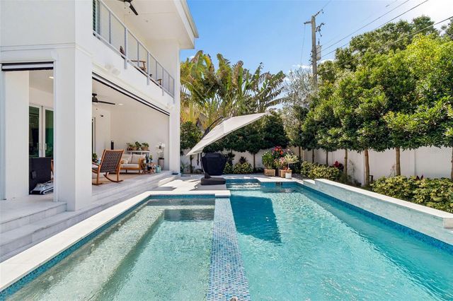 4418 W KENSINGTON AVENUE, Tampa, FL 33629