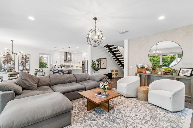 4418 W KENSINGTON AVENUE, Tampa, FL 33629