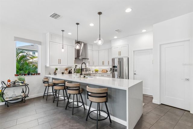 4418 W KENSINGTON AVENUE, Tampa, FL 33629