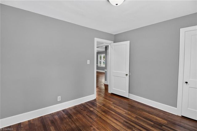 1912 Colonial Avenue, Greensboro, NC 27408