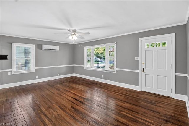 1912 Colonial Avenue, Greensboro, NC 27408