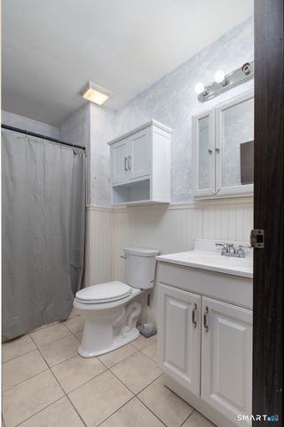 184 Kaynor Drive D, Waterbury, CT 06708