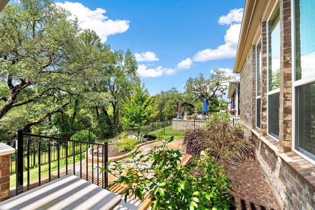 222 Saddlebred LN, Georgetown, TX 78633