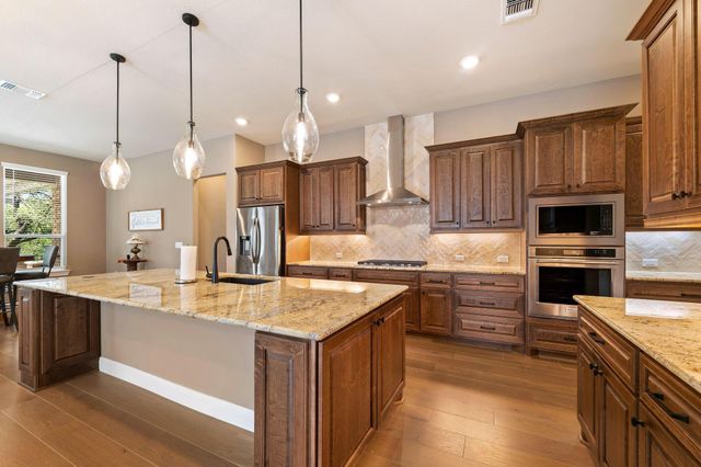 222 Saddlebred LN, Georgetown, TX 78633