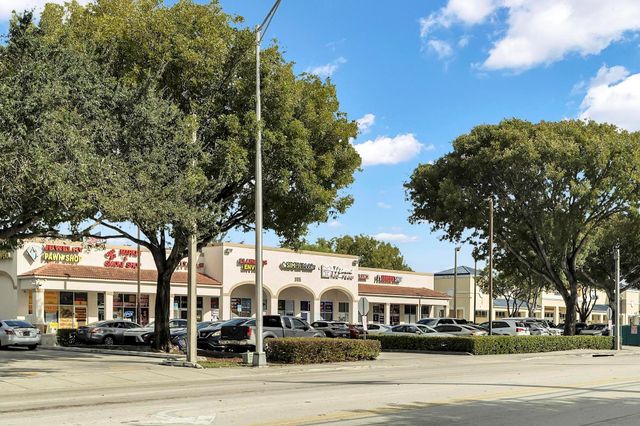 3201 W 76th Street, Hialeah, FL 33018
