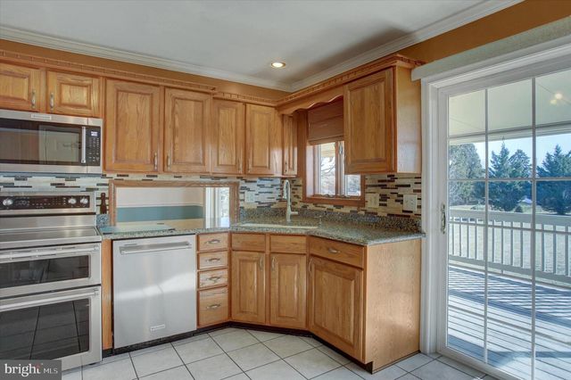 722 MAHANTANGO DRIVE, Chambersburg, PA 17202